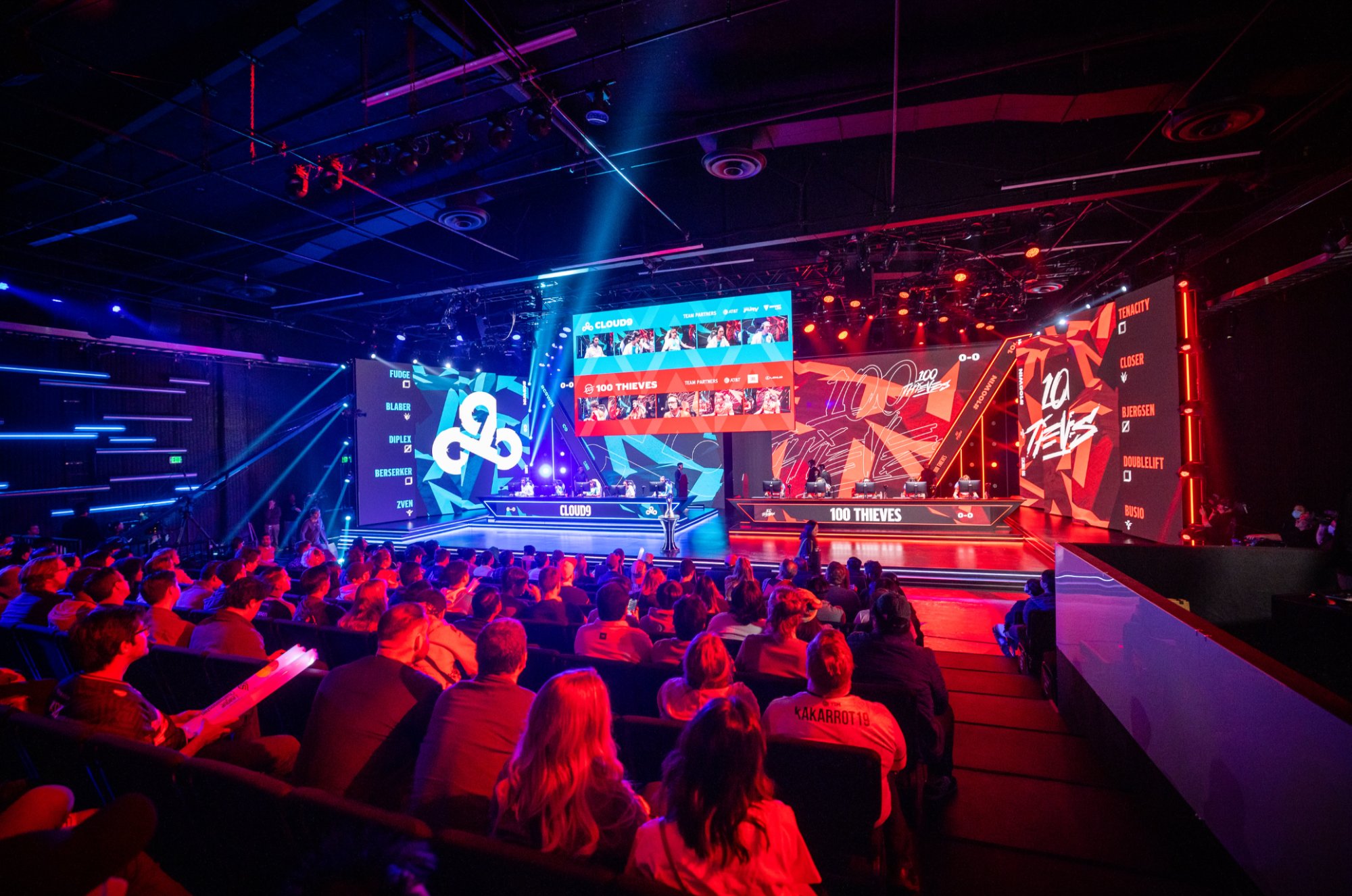 The VCT Americas Playoffs stage, blue and red, the mark on the floor
